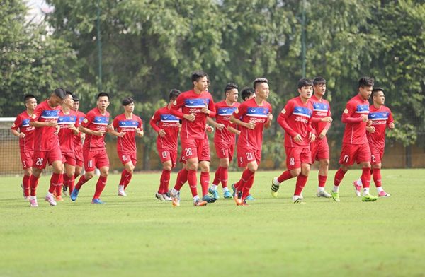 su-lua-chon-o-dtqg-viet-nam-tham-du-aff-cup-2018-2