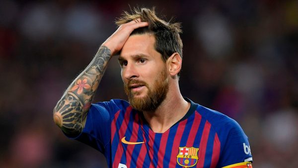 Pele tự nhận Messi thua xa mình